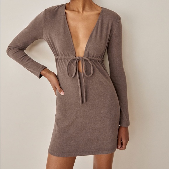 Reformation Karah Dress - Picture 1 of 6